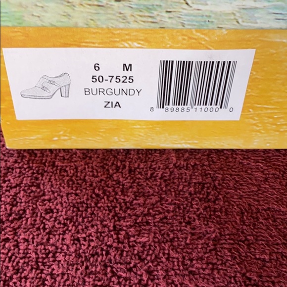 Bella Vita zia - Burgundy, size 6 - Picture 3 of 6